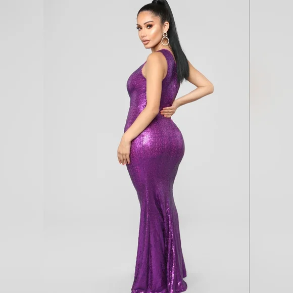 fitted lace wedding dress Dress Party Long By Fashion Nova In Purple, Size: L – Clothes Mentor  Arlington TX #293 main image 1